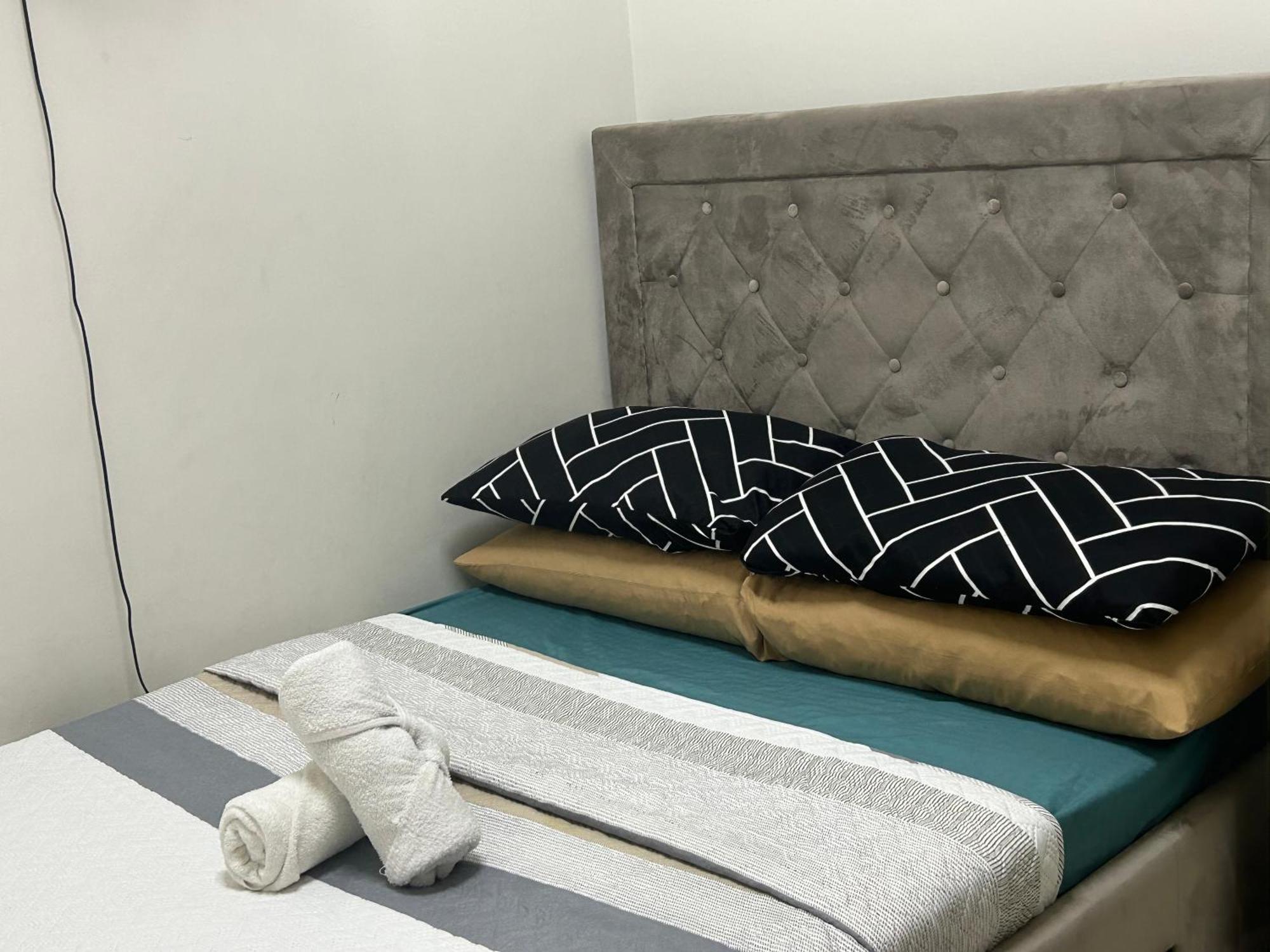 2Br Coast Residences 마닐라 외부 사진